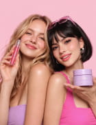 We believe in: skincare that feels natural and real.